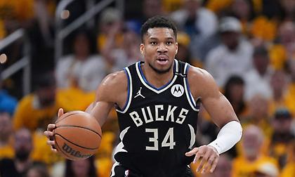 «Φλερτ» Αντετοκούνμπο-Ράπτορς!