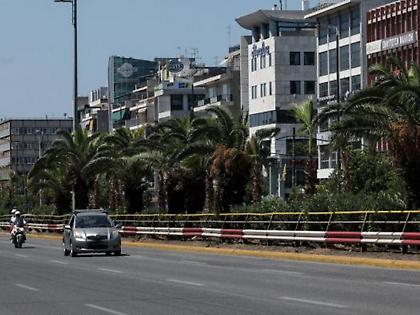 Τροχαίο ατύχημα στη Συγγρού - Απεγκλωβίστηκαν σώοι οι οδηγοί