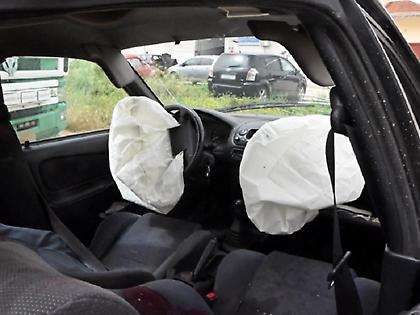 Νεκρός 80χρονος σε τροχαίο στη Θεσσαλονίκη - Εξετράπη της πορείας του και έπεσε σε κολώνα