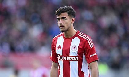 Σταματέλος: «Δεν ξέρω αν μπορεί να αρνηθεί μια τέτοια προσφορά από Μπράιτον για Κωστούλα ο Ολυμπιακός»