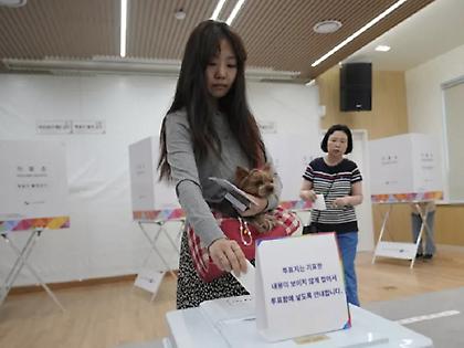 Στις κάλπες σήμερα οι Νοτιοκορεάτες - Ψηφίζουν για νέο πρόεδρο μετά από έξι μήνες πολιτικού χάους