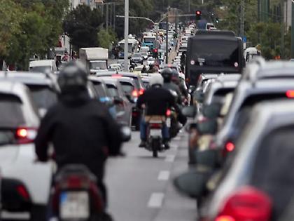 Συνελήφθη 16χρονος με κλεμμένη μηχανή, μετά από καταδίωξη στην Πεντέλη