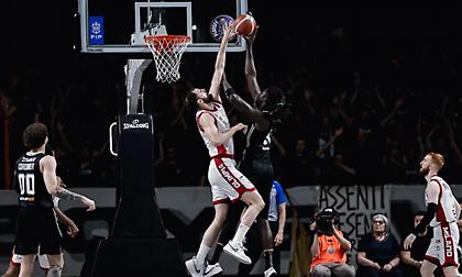 Διέλυσε τη Βίρτους και της πήρε το πλεονέκτημα η Αρμάνι