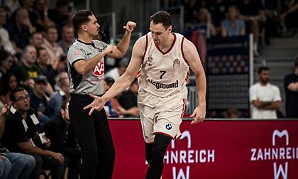 Σάρωσε τη Χάιντελμπεργκ και πήρε πίσω το πλεονέκτημα της έδρας η Μπάγερν