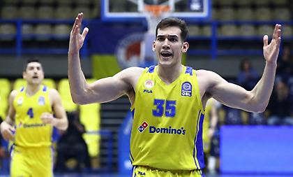 Συγκινητικό «αντίο» Ζούγρη στο Περιστέρι: «Παραπάνω από ομάδα, ήταν σπίτι και οικογένεια»