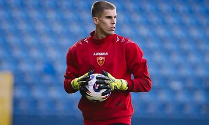 Νικολακόπουλος: «Ο Ολυμπιακός ''παγώνει'' τη μεταγραφή του Πόποβιτς»