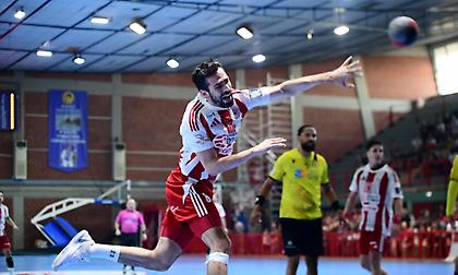 Ο 2ος τελικός της Handball Premier: Ολυμπιακός-ΑΕΚ (2ο ημίχρονο)