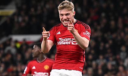 Σε διαπραγματεύσεις Ίντερ και Γιουνάιτεντ για τον δανεισμό του Χόιλουντ