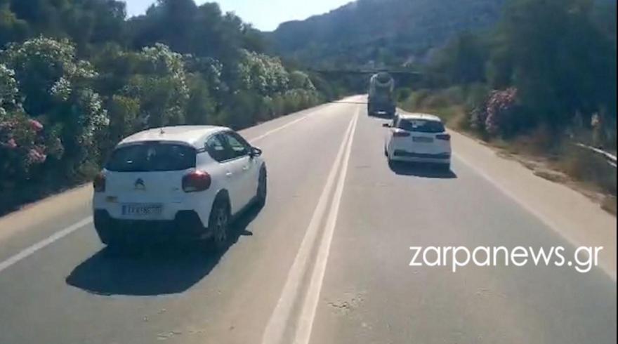 ΒΟΑΚ: Μπαίνει στο αντίθετο ρεύμα για να κάνει προσπέραση σε στροφή