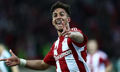 Skysports: «Προβάδισμα η Μπράιτον για Κωστούλα, ελπίζει για deal ίσως και τις επόμενες ώρες-Στο κόλπο η Τσέλσι»