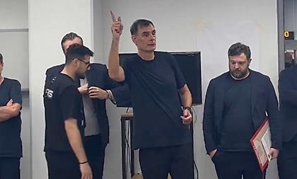 Η ομιλία του Μπαρτζώκα στους παίκτες του Ολυμπιακού μετά το «διπλό» στο ΟΑΚΑ