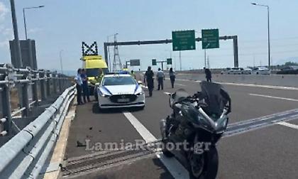 Τραγωδία έξω από τη Λαμία: Συγκρούστηκαν μηχανές - Νεκρός ο ένας αναβάτης