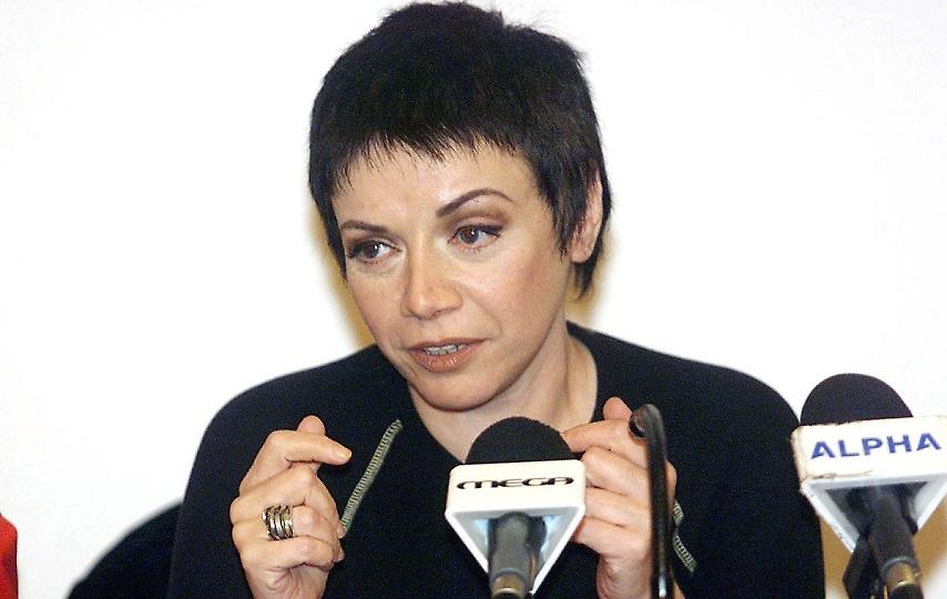 Μαλβίνα Κάραλη: Η πρώτη της τηλεοπτική εμφάνιση ever στην ΕΡΤ σε εκπομπή για τη μουσική