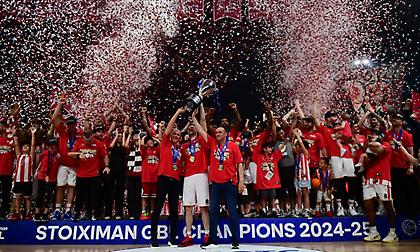 Η φιέστα του Ολυμπιακού στο ΣΕΦ για την κατάκτηση του πρωταθλήματος