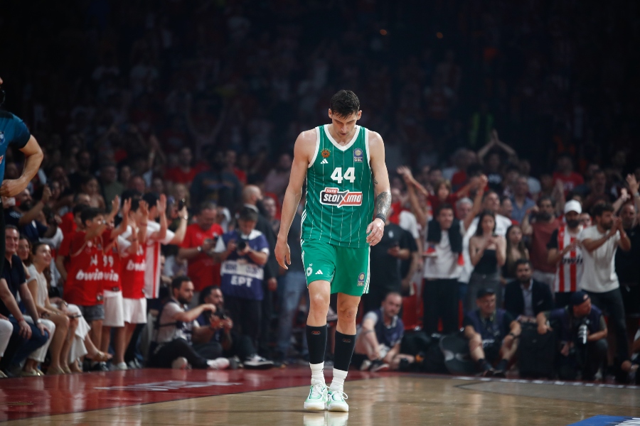 Ολυμπιακός-Παναθηναϊκός: Το κοντράστ των συναισθημάτων στο φινάλε