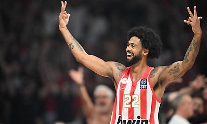 Τρομερό εκτός ισορροπίας τρίποντο με ταμπλό από τον Ντόρσεϊ!