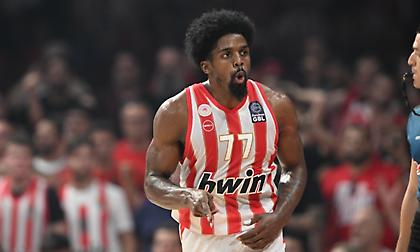 Η φλόγα του MVP ΜακΚίσικ που δεν σβήνει και οδηγεί ξανά τον Ολυμπιακό στην κορυφή!