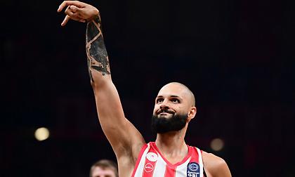 Η απολογία Φουρνιέ στον αθλητικό δικαστή: Ζήτησε συγγνώμη, αλλά όχι από τους πέντε που έβριζαν χυδαία την οικογένειά του