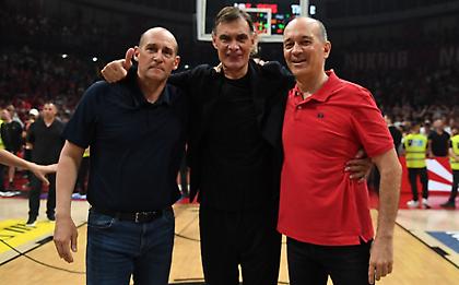 Μπαφές στον bwinΣΠΟΡ FM: Άρρωστοι οπαδοί του Ολυμπιακού οι Αγγελόπουλοι - Δεν υπήρξε περίπτωση να φύγει ο Μπαρτζώκας