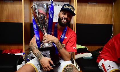 «Ετοιμαστείτε για ένα γαστρονομικό καλοκαίρι»: Το ποστάρισμα του Φουρνιέ με μπακλαβάδες και σιροπιαστά!