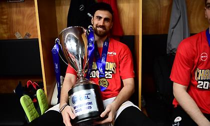 Μάνατζερ Μιλουτίνοφ: «Όλα θα γίνουν γνωστά τις επόμενες ημέρες, τώρα είναι η σειρά μας»