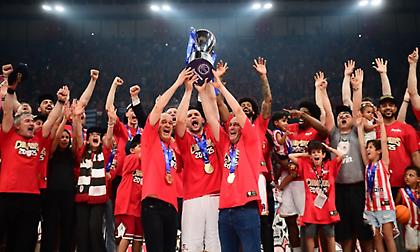 Ζέρβας: «Διαχειρίσθηκε πνευματικά άριστα τα όσα έγιναν ο Ολυμπιακός - Αυτές είναι οι σκέψεις για τη νέα σεζόν»