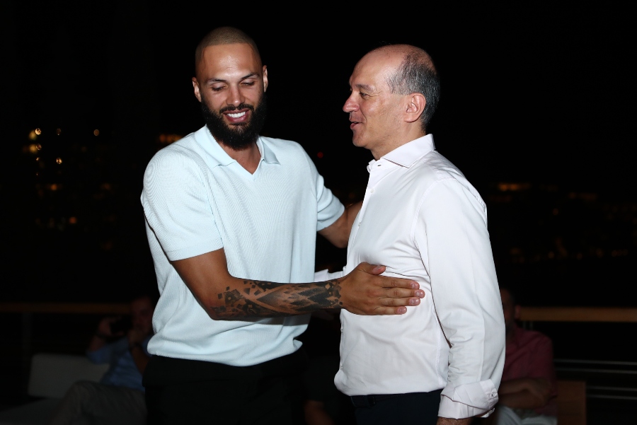 Ολυμπιακός: Το «ερυθρόλευκο» δείπνο για την κατάκτηση του πρωταθλήματος