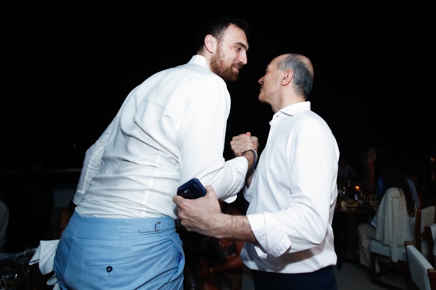Ολυμπιακός: Το «ερυθρόλευκο» δείπνο για την κατάκτηση του πρωταθλήματος