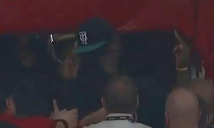 Αποβλήθηκε και αποχώρησε κάνοντας άσεμνη χειρονομία προς φίλους του Ολυμπιακού ο Λεσόρ