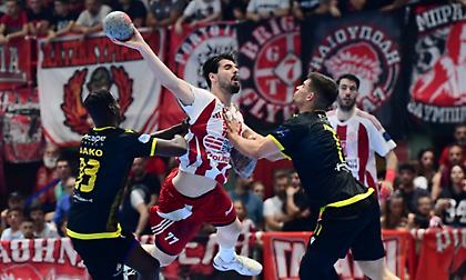 Ο τέταρτος τελικός της Handball Premier:Ολυμπιακός-ΑΕΚ (2ο ημίχρονο)