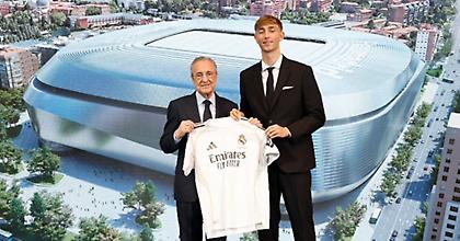 Παρουσιάστηκε και επίσημα ο Χάουσεν από τη Ρεάλ Μαδρίτης