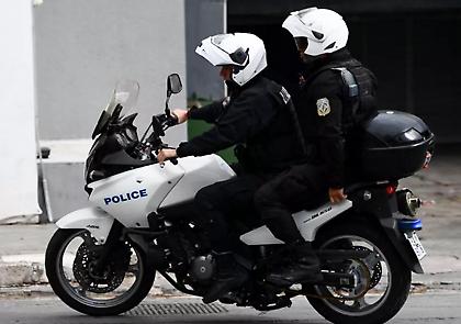 Σύγκρουση τριών οχημάτων στη Συγγρού - Μετ' εμποδίων η κυκλοφορία