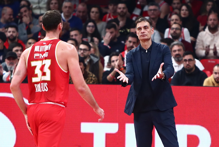 Ο Ολυμπιακός κράτησε τον Μιλουτίνοφ αλλά τον θέλει όπως στους τελικούς