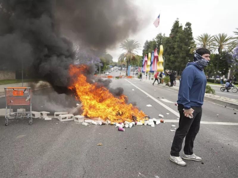Και επίσημα η απαγόρευση κυκλοφορίας στο κέντρο του Λος Άντζελες
