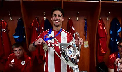 Το συγκινητικό «αντίο» του Κωστούλα: «Ο Ολυμπιακός ήταν το όνειρό μου που έγινε πραγματικότητα»