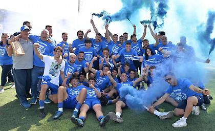 Ελλάς Σύρου: Μόνο με θαύμα στη Super League 2 - Ο Νίκος Ζιάβρας στο monobala.gr για το μέλλον του συλλόγου