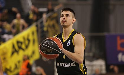 Μαρούσι: Αποχωρεί ο Στασινός