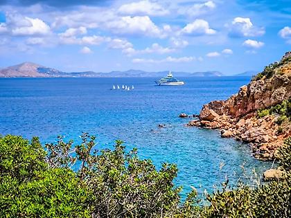 Καιρός: Μπουρίνια στη δυτική Ελλάδα – Μέχρι 33 βαθμούς θα δείξει το θερμόμετρο