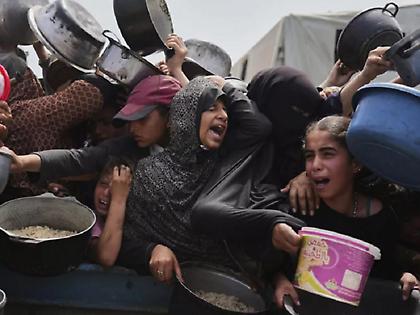 Γάζα: Πυρά ισραηλινών αρμάτων μάχης σκότωσαν 45 ανθρώπους που περίμεναν φορτηγά βοήθειας