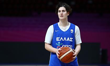 Κριμίλη: «Έκτος παίκτης ο κόσμος»