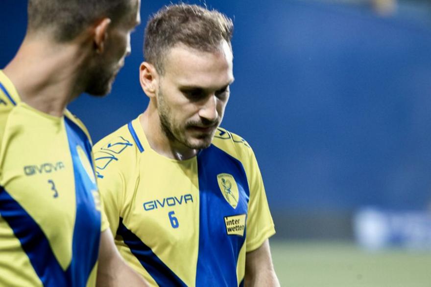 Με αιχμές ο αποχαιρετισμός του Μπακάκη: «Όταν δεν αναγνωρίζεται η αξία σου, η αποχώρηση είναι μονόδρομος»