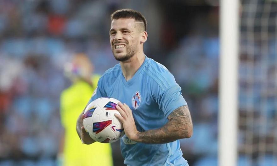 Σαββόπουλος: «Πατάει γκάζι στα μεταγραφικά ο Άρης - Τι γίνεται με Πέδρο Άλβαρο, Κάρλες Πέρεθ»