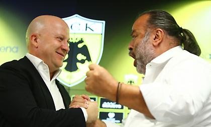 «Γίνε ο μεγάλος μας μονομάχος, idemo»: Η παθιασμένη ομιλία Ηλιόπουλου σε Νίκολιτς και το σύνθημα στα σέρβικα!