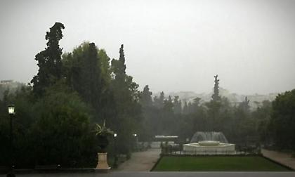 Σε 24ωρη επιφυλακή από αύριο ο δήμος Αθηναίων λόγω πρόβλεψης πολύ υψηλού κινδύνου πυρκαγιάς