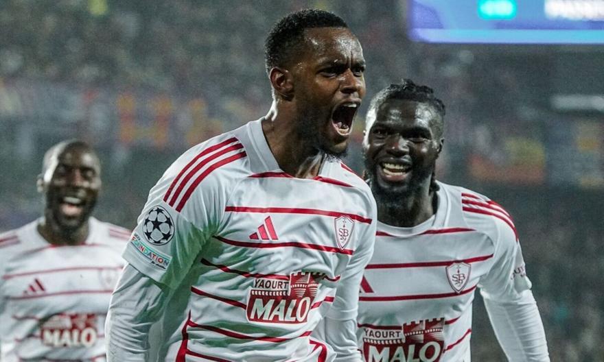 Kicker: «Ο Άρης κάνει κίνηση για τον Φερνάντες της Μάιντς»