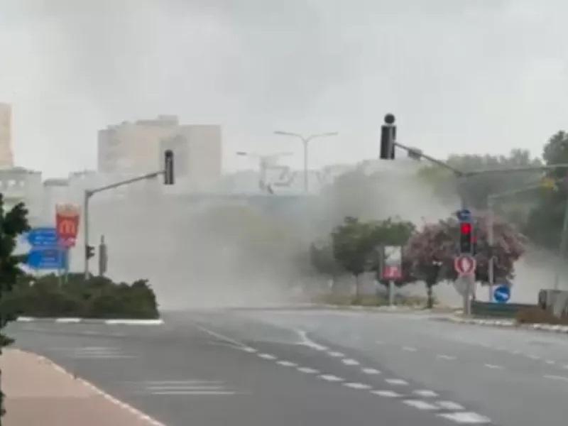 Η πρώτη αντίδραση του Ιράν: Πλήττει το Ισραήλ με δεκάδες βαλλιστικούς πυραύλους Η πρώτη αντίδραση του Ιράν: Πλήττει το Ισραήλ με δεκάδες βαλλιστικούς πυραύλους