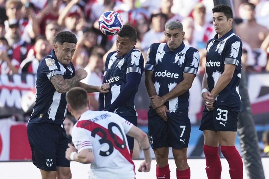 Ρίβερ Πλέιτ - Μοντερέι 0-0: Ντέρμπι με ένταση και χωρίς νικητή