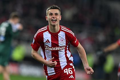 Σταματέλος: «Οι κινήσεις του Ολυμπιακού για Κορτές, Σιπιόνι και το ''καυτό'' ενδιαφέρον για Μουζακίτη»