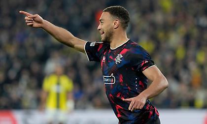 Τσακίρης: «Αναμονή για τη χρυσή τομή στο θέμα Ντέσερς - Πίσω ο Τζέιμς στη λίστα με τους αριστερούς μπακ»