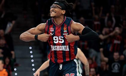 Σε καλό δρόμο οι διαπραγματεύσεις μεταξύ Ερυθρού Αστέρα και Μονέκε!